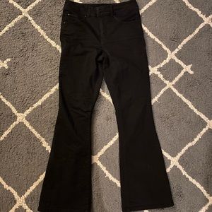 size 12 high rise black flare jeans | stretchy